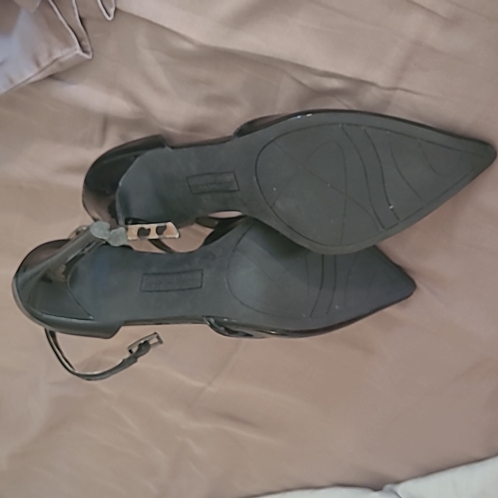 Heels - Picture 5 of 5